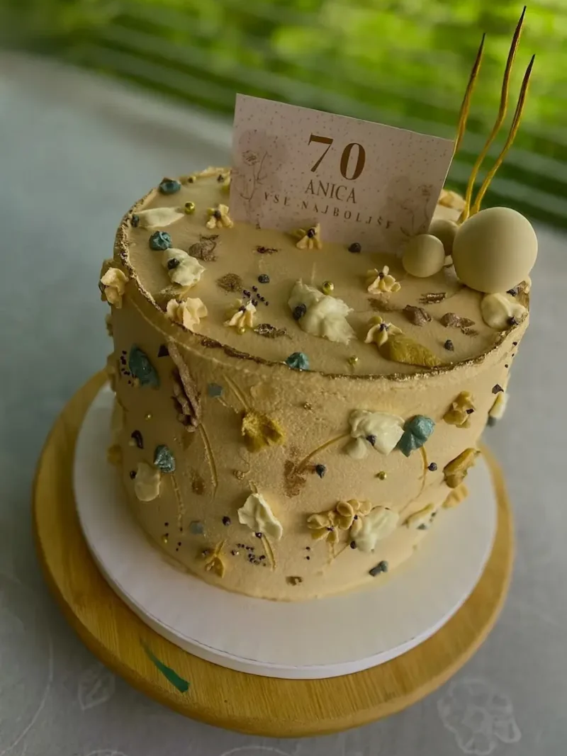 torta pečeno z ljubeznijo